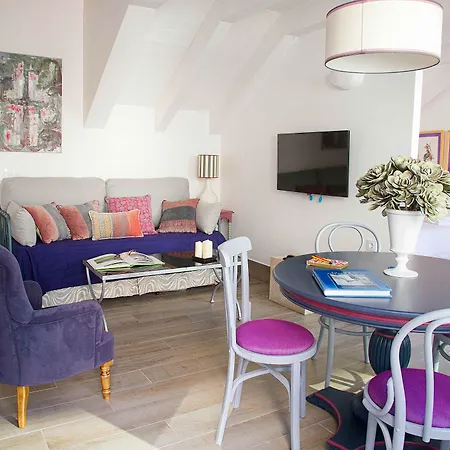 Apartment Overland Catedral